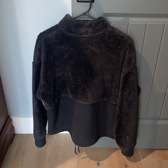 All In Motion black jacket - Picture 3 of 4